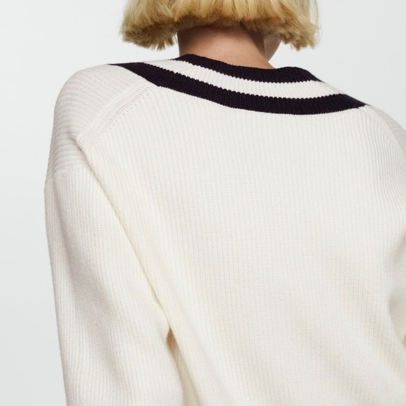 CONTRASTING V-NECK SWEATER - Picture 5 of 7